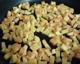 Foto del paso 4 de la receta Espaguetis salteados con mango y mini volavents rellenos de paté de tomate, aceitunas y maíz