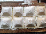Raviolones caseros de salmón y calabaza