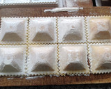 Foto del paso 3 de la receta: Raviolones caseros de salmón y calabaza