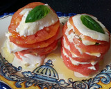 Foto del paso 4 de la receta: Ensalada Caprese de tomate, mozzarella y albahaca