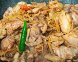 รูปขั้นตอนการทำที่ 5 ของ ไก่คั่วขิง