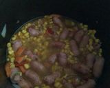 Foto del paso 1 de la receta: Arroz con salchichas y maíz