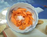 A picture of step 1 of Carrot Garlic Chutney.