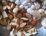 मूंगफली दाने की बर्फी (Mungfali dane ki barfi recipe in Hindi) रेसिपी चरण 1 फोटो