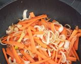 Foto del paso 3 de la receta: Noodles al Wok con pollo y verduritas con salsa teriyaki