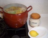 Foto del paso 1 de la receta: Arroz blanco de cocido con piel de limón