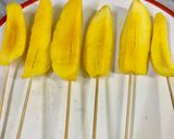 A picture of step 1 of Grilled Chilli Mango.