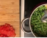A picture of step 3 of Aloo and French bean Dry sabzi.