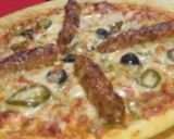 A picture of step 2 of Chatpata beef seekh kabab Pizza.