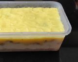 A picture of step 3 of Biscuits custard pudding.