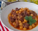 Foto del paso 7 de la receta: Ternera con garbanzos -o callos falsos-