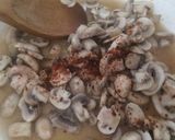 Foto del paso 4 de la receta: Fetuccini con champiñones al ajillo (apta para veganos y vegetarianos)
