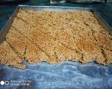 A picture of step 6 of Samak Rice Chikki.