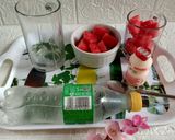 Foto langkah ke 1 dari resep Watermelon Yakult Soda.