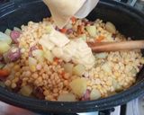 Foto del paso 3 de la receta: Potaje de garbanzos y longaniza y patatas