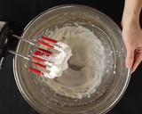 A picture of step 11 of Strawberry Swiss Roll Cake.