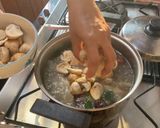 รูปขั้นตอนการทำที่ 4 ของ ต้มยำปลาทับทิมน้ำใส(สูตรคุณตา)