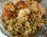 A picture of step 5 of Veg. Pullao.