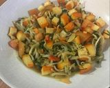 Foto langkah ke 5 dari resep Tumis tauge tahu kuning cina.