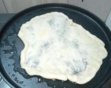 Foto langkah ke 3 dari resep Martabak Telur Teflon.