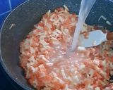 Foto langkah ke 1 dari resep Risol Rogout Segi Tiga.