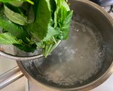 A picture of step 2 of Japanese Moroheiya Salad.