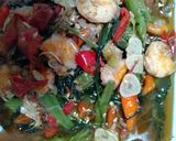 Foto langkah ke 5 dari resep Tumis udang kangkung.