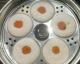 கேரட் டிசைன் இட்லி & தேங்காய் சட்னி (Carrot design Idly  & Cocount Chutney recipe in tamil) ரெசிபி ஸ்டேப் 4 புகைப்படம்