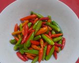 Foto langkah ke 1 dari resep Acar Cabe Rawit by Jesslyn Orlane.