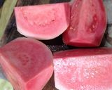 Foto langkah ke 1 dari resep Jus Jambu.