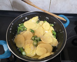 Foto del paso 3 de la receta: Lubina estofada