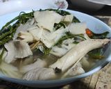 รูปขั้นตอนการทำที่ 4 ของ แกงหน่อไม้สดเห็ดโคน