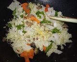 Foto langkah ke 4 dari resep Mie Goreng Jawa.