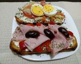 Foto del paso 2 de la receta: Brusquetas especiales con base de pan casero