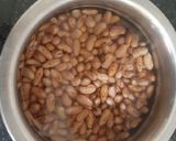 A picture of step 1 of Rajama curry.