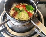 A picture of step 4 of Green Moong Dhokla.