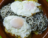 Foto del paso 4 de la receta: Revuelto de gulas con huevo y patatas 😬