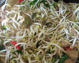 Foto langkah ke 2 dari resep Tumis tauge oncom.