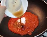 A picture of step 4 of Pizza Sauce.