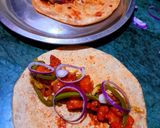 चिली चिकन रोल (chilli chicken roll recipe in hindi) रेसिपी चरण 8 फोटो