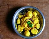 A picture of step 5 of Aloo posto.