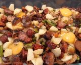 Foto del paso 4 de la receta: Huevos al horno con Restos de barbacoa y verduras