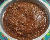 Foto del paso 3 de la receta: Budín acaramelado de peras con cremoso de banana, coco y chocolate
