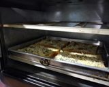Foto langkah ke 3 dari resep Garlic parsley cheese bread.