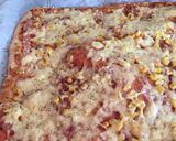 Egyszerű sonkás-sajtos pizza 😋🍕 recept fázis 8 fotója