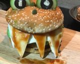 A picture of step 5 of Cutie-Pie Monster Burgers 🍔.