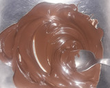 Foto del paso 4 de la receta: Alfajores con dulce de leche y baño de chocolate 🍫