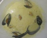 Foto del paso 5 de la receta: Sopa de mejillones al azafrán