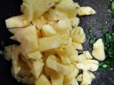 Thịt bò kho dứa cải thìa