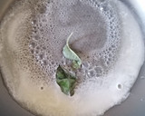 Foto del passaggio 4 della ricetta Tagliatelle al cacao con burro salvia e noci